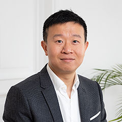 Alex Liu, Manager Confirmé